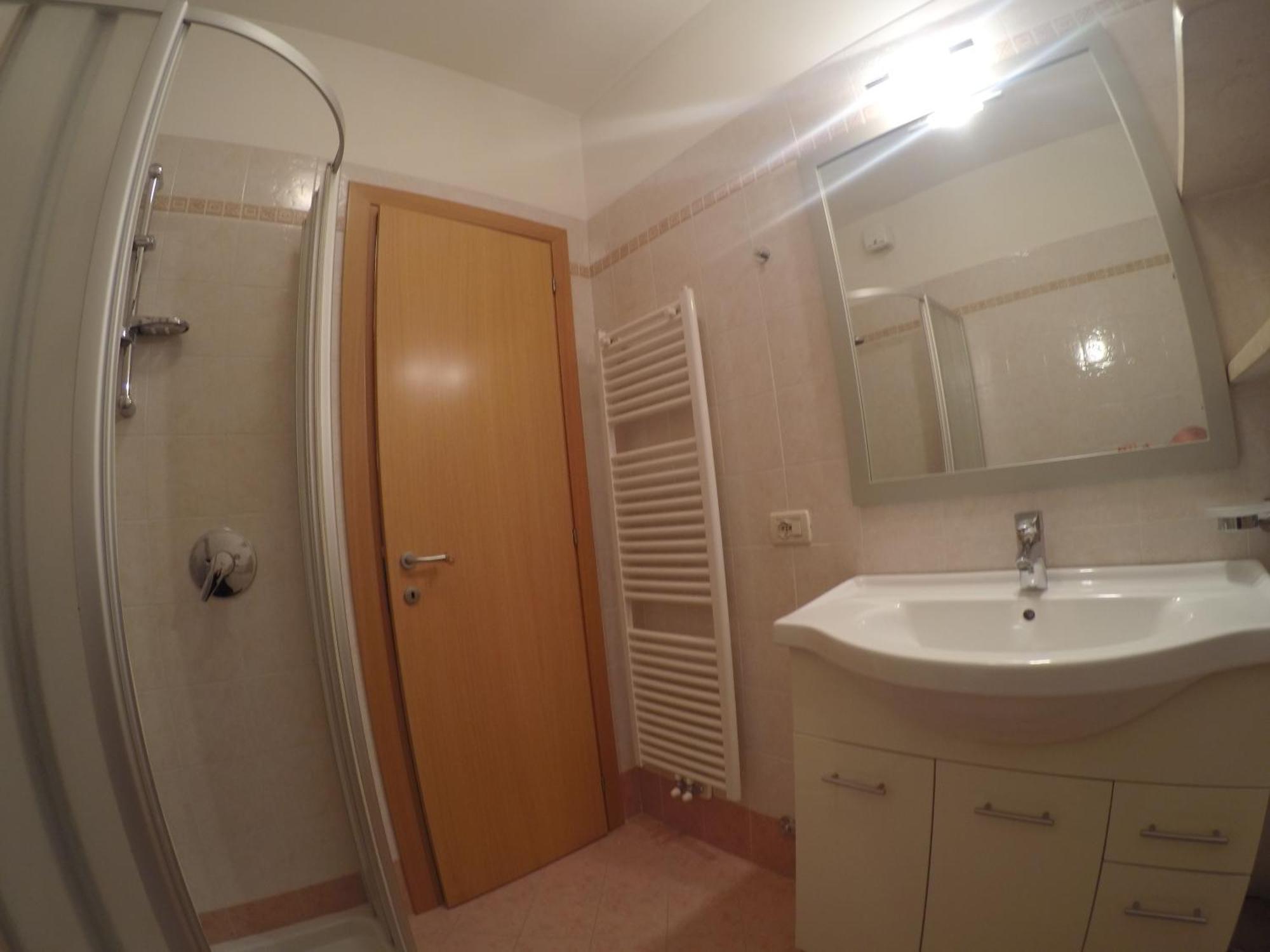Residence La Madonnina بسكييرا ديل غاردا الغرفة الصورة