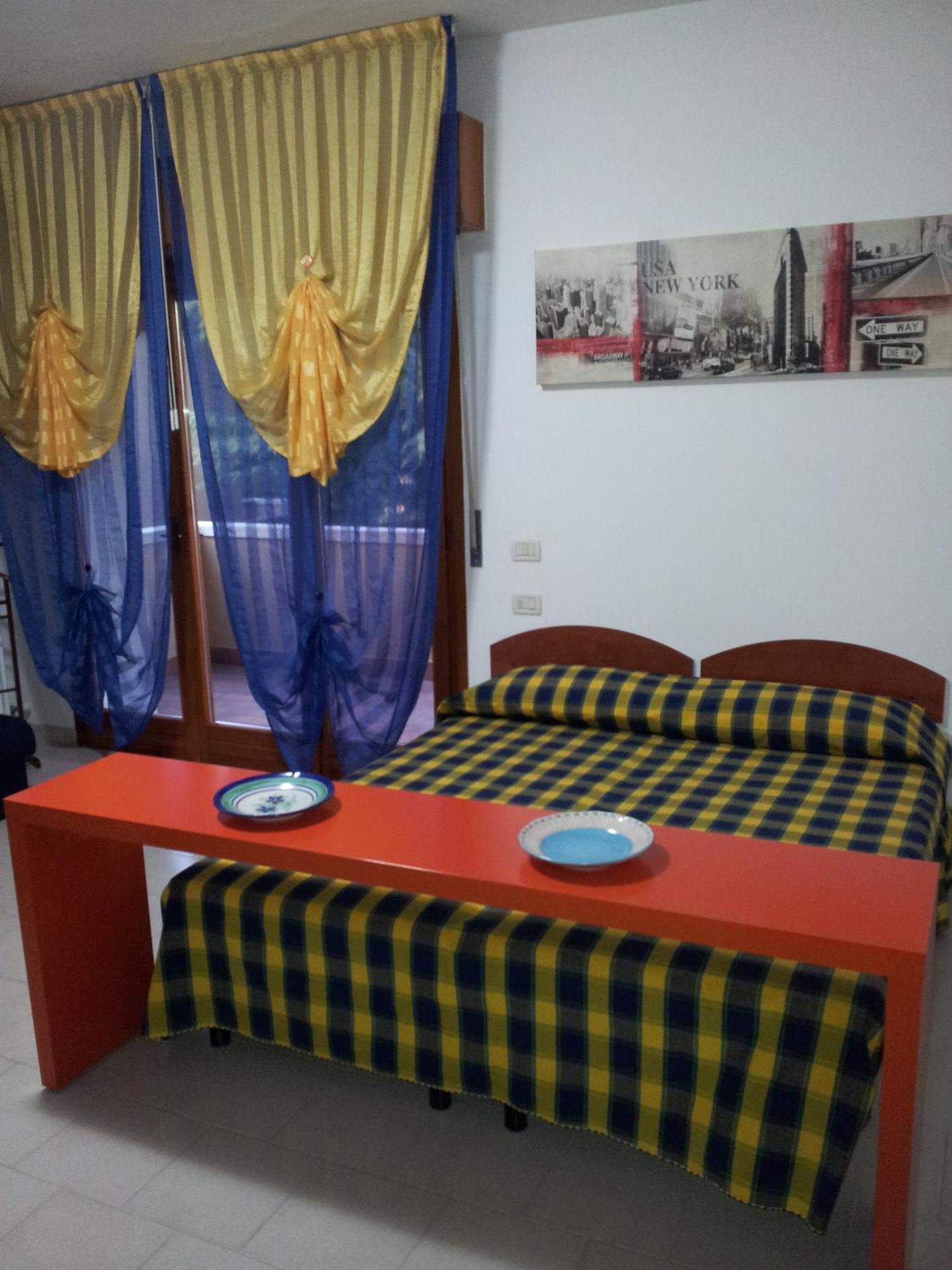 Residence La Madonnina بسكييرا ديل غاردا الغرفة الصورة